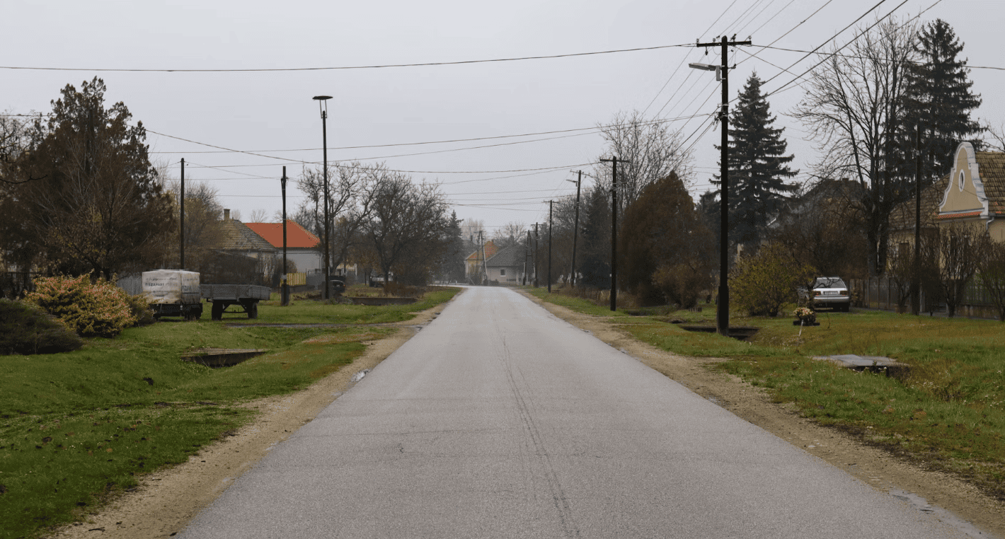Foothills County Small Towns: A 2026 Buyer's Guide